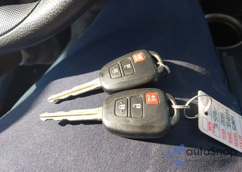 2014 Toyota Rav4 Xle из США, поврежденный, VIN 2T3RFREV1EW184947